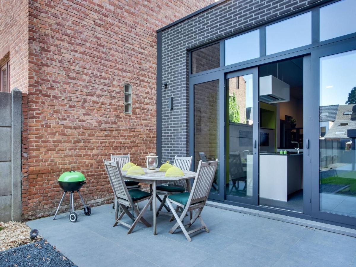 Modern Holiday Home In Scherpenheuvel With Infrared Sauna 외부 사진