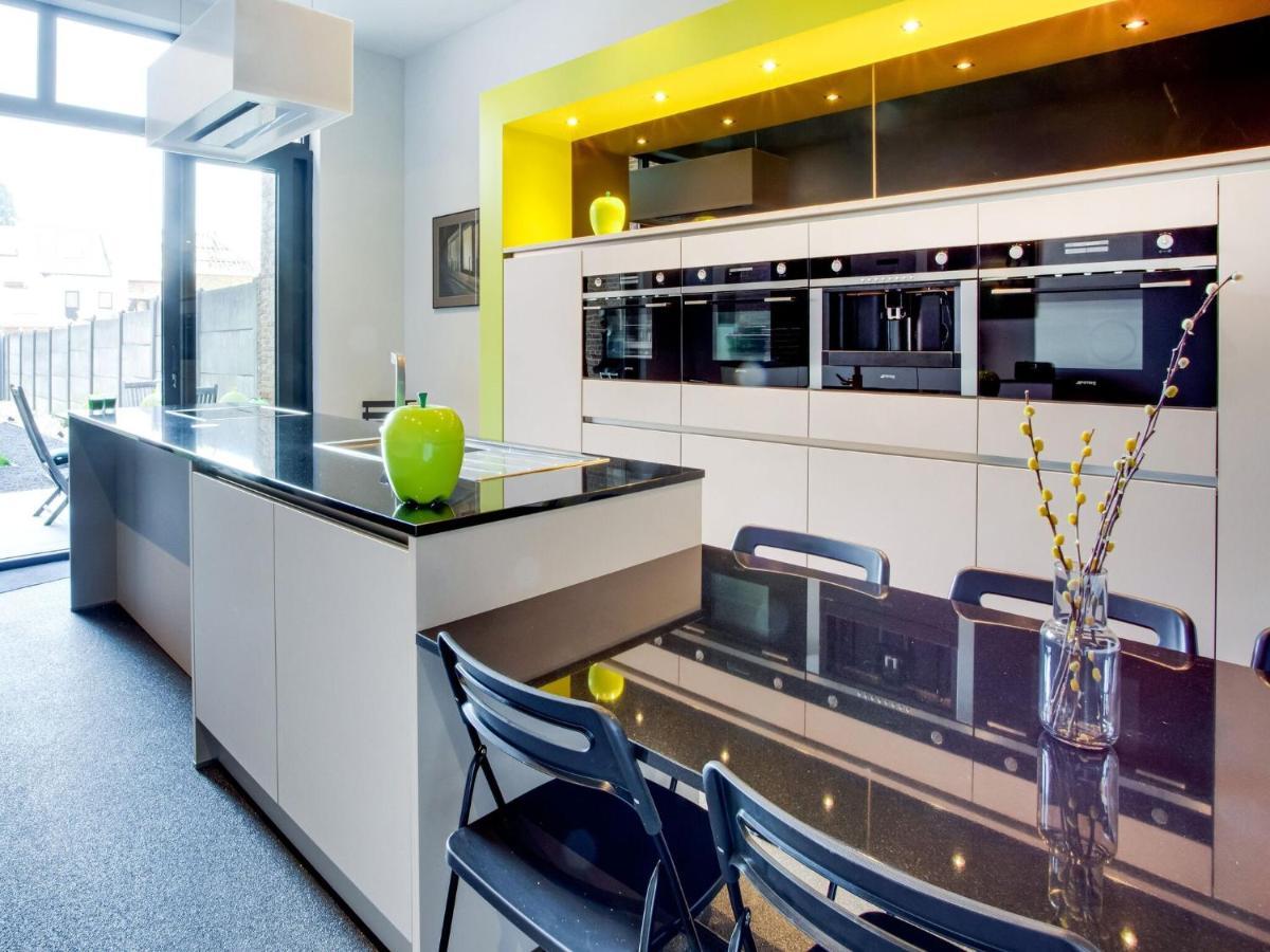 Modern Holiday Home In Scherpenheuvel With Infrared Sauna 외부 사진